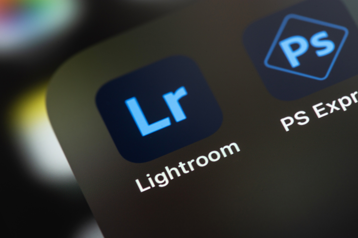 How to Remove Background in Adobe Lightroom