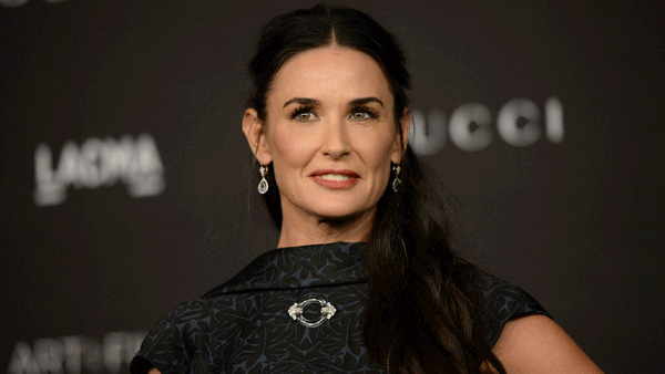 Download Elegant Hollywood Actress Demi Moore Medium Shot Wallpaper ...