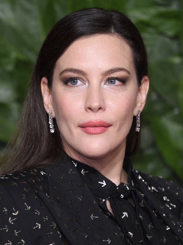 Download Liv Tyler Actress Portrait Wallpaper | Wallpapers.com