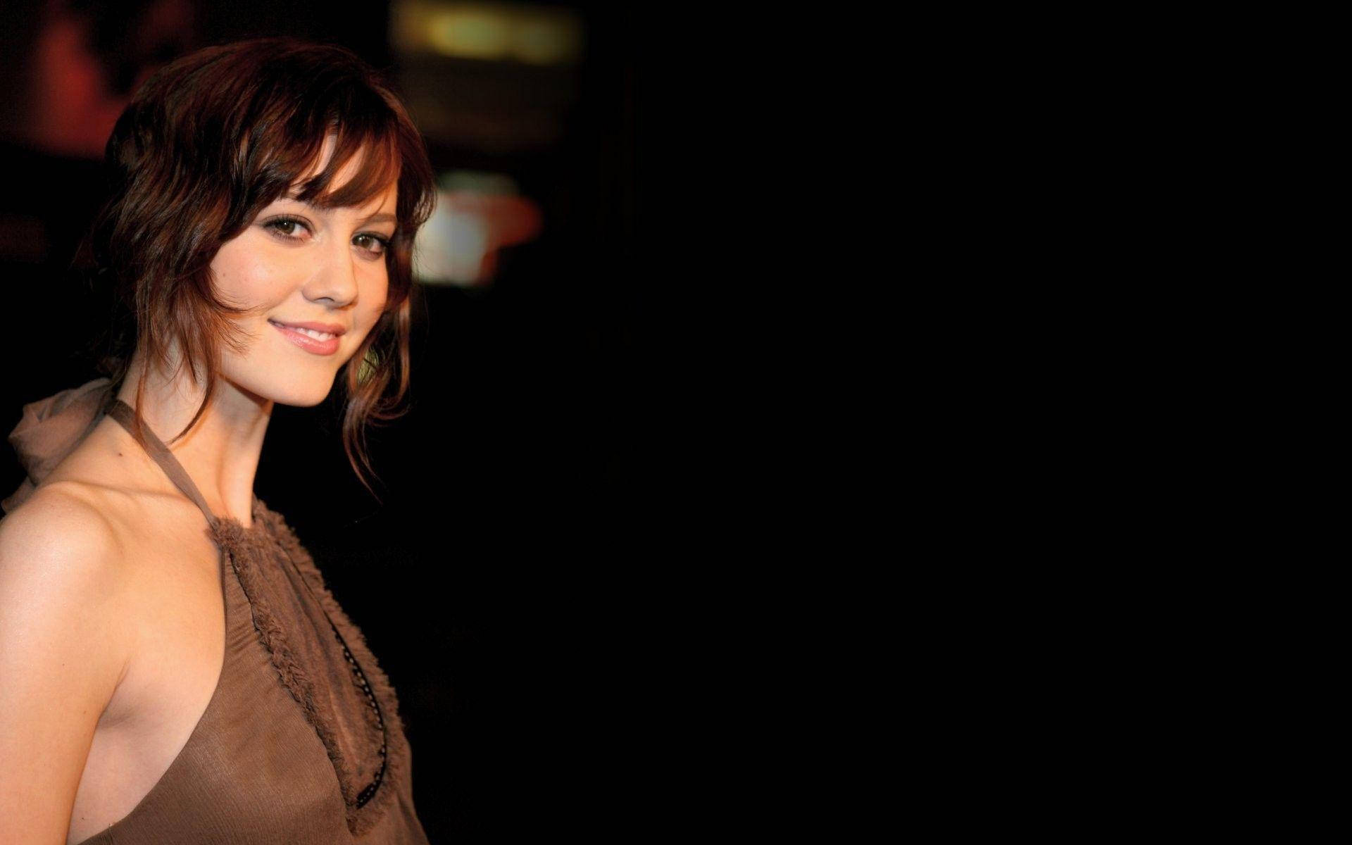 Free Mary Elizabeth Winstead Pictures , [100+] Mary Elizabeth Winstead  Pictures for FREE 