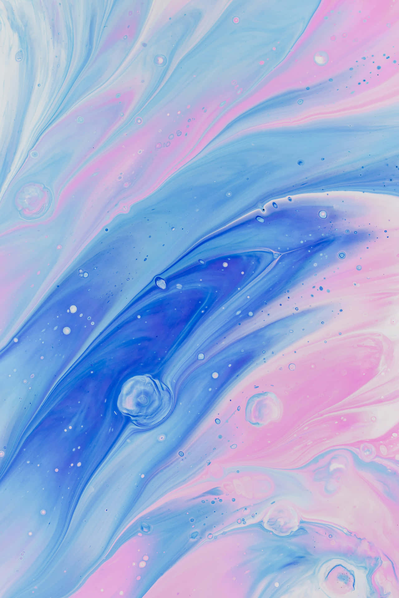 Flydende kunst med hvirvlende pastelblå og lyserøde nuancer og svævende bobler. — Abstrakt Gradient Wallpapers