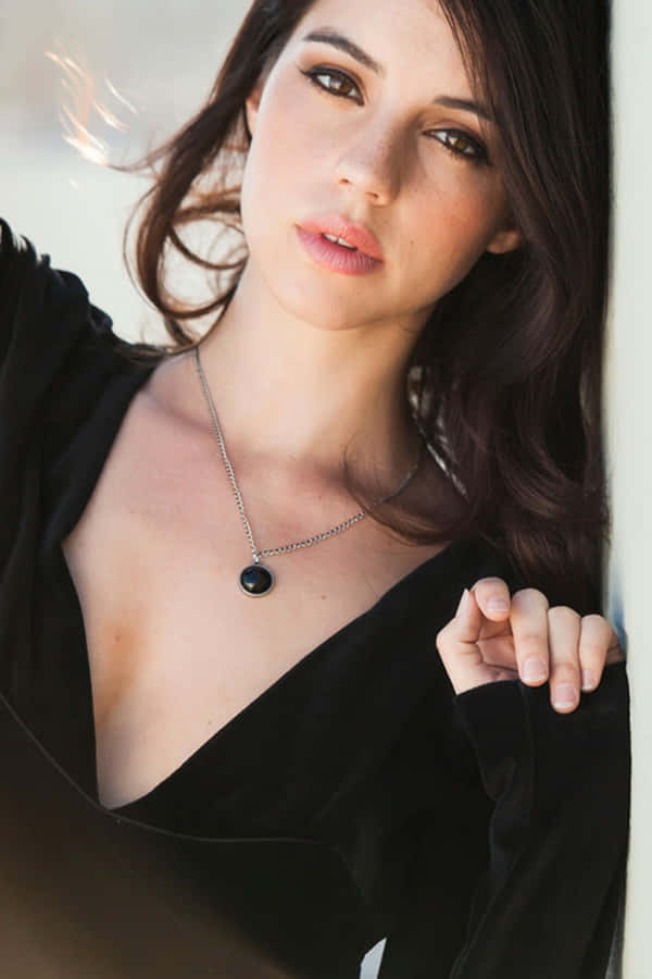 Adelaide Kane Fond d'écran