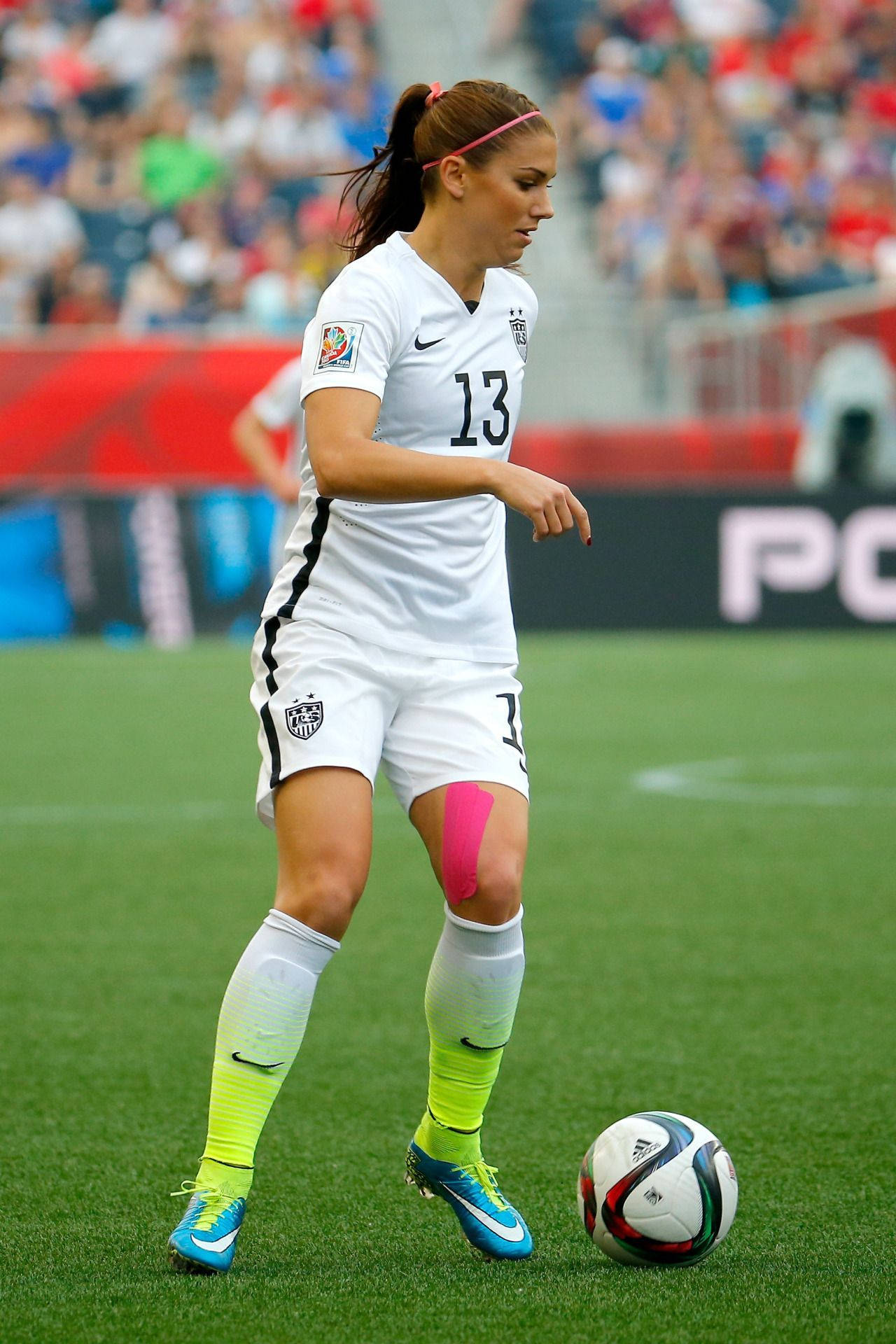 Alex Morgan Achtergrond