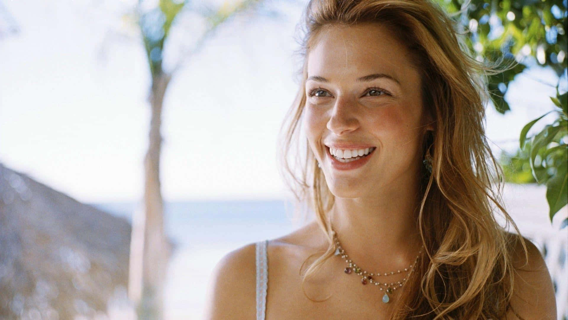 Amanda Righetti Wallpaper