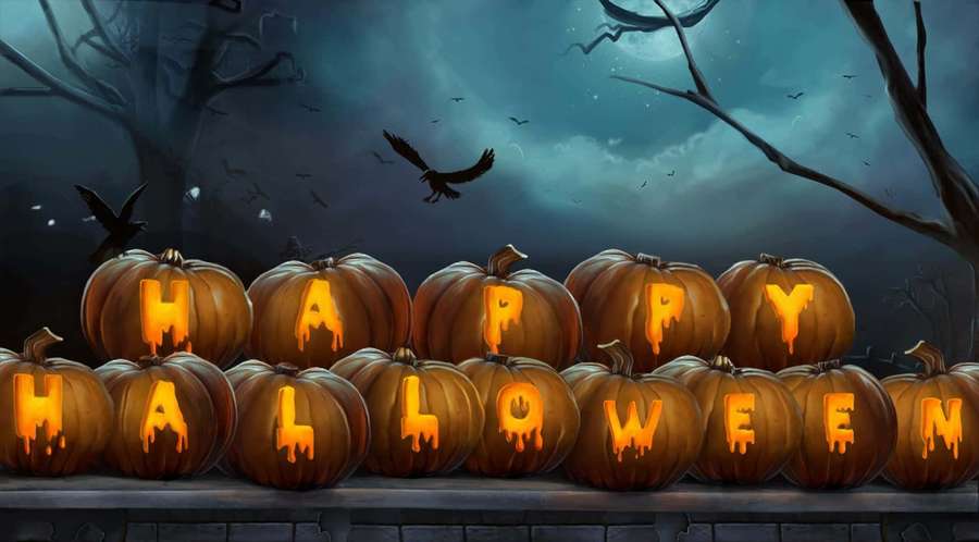 Hehkuvat kurpitsat kirjoittavat happy halloween tumman taivaan alla lepakoiden kanssa. — Animoitu Halloween Taustakuvat