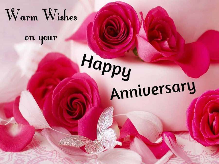 Rosas cor-de-rosa e uma borboleta prateada com texto de saudação de aniversário. — Anniversary Papéis de Parede