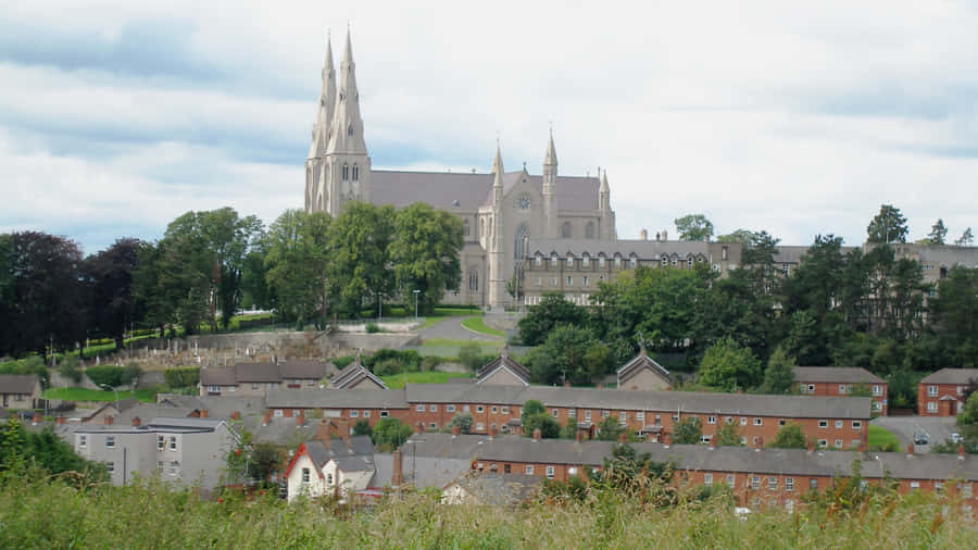 Armagh Achtergrond