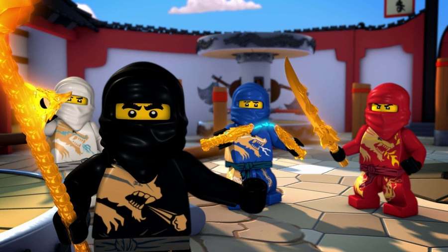 LEGO Ninjago ninjas in red blue black and white gear poised for battle in a courtyard. — Beastars Legoshi Wallpaper