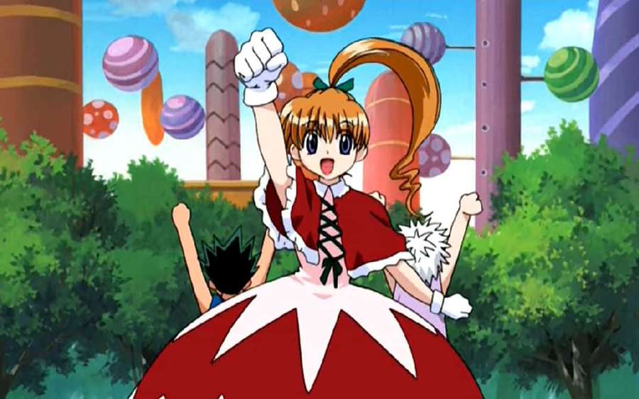Chica anime con vestido rojo animando con el puño en alto en una vibrante escena al aire libre. — Biscuit Krueger Fondos de pantalla