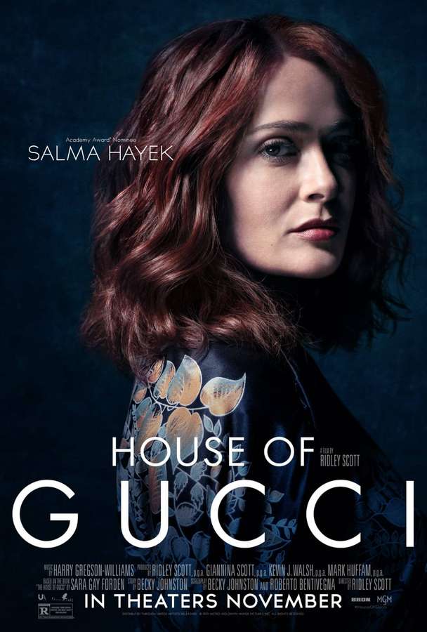 Salma Hayek en un póster azul oscuro de House of Gucci. — Casa de Gucci Fondos de pantalla