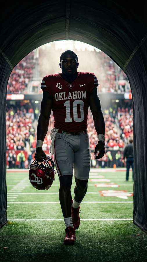 CeeDee Lamb walking onto the field through the tunnel — Ceedee Picture