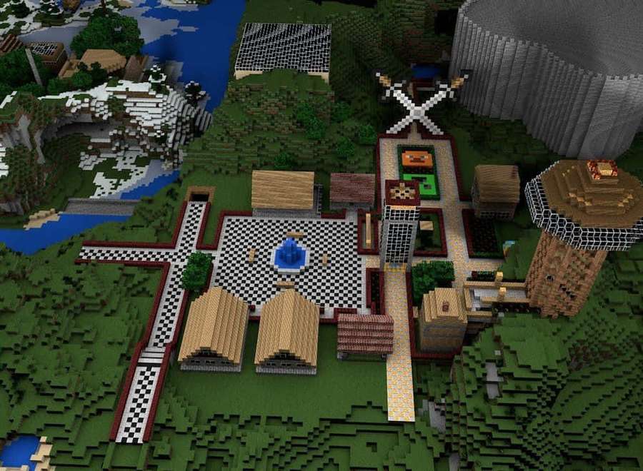 Aldea de Minecraft con plaza ajedrezada y casas de madera enclavadas en colinas verdes. — Ciudad de Minecraft Fondos de pantalla