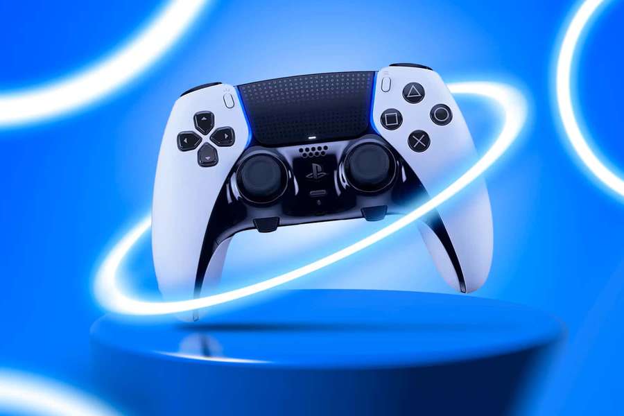 Controlador PlayStation 5 blanco y negro rodeado de anillos azules neón brillantes. — Controlador Ps5 Fondos de pantalla