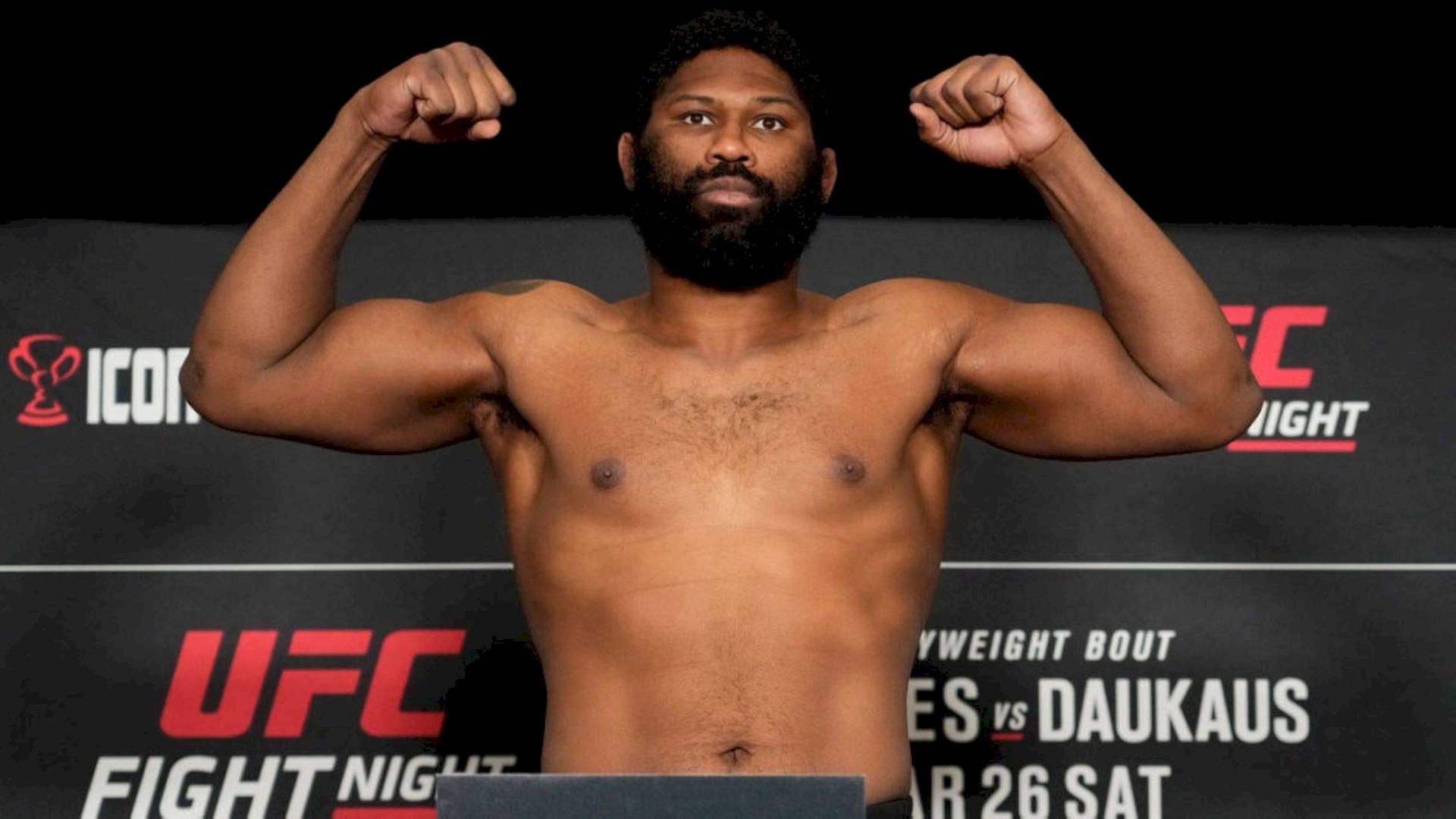 Curtis Blaydes Taustakuva