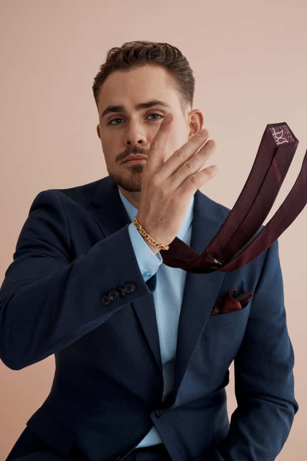 Dacre Montgomery Fond d'écran