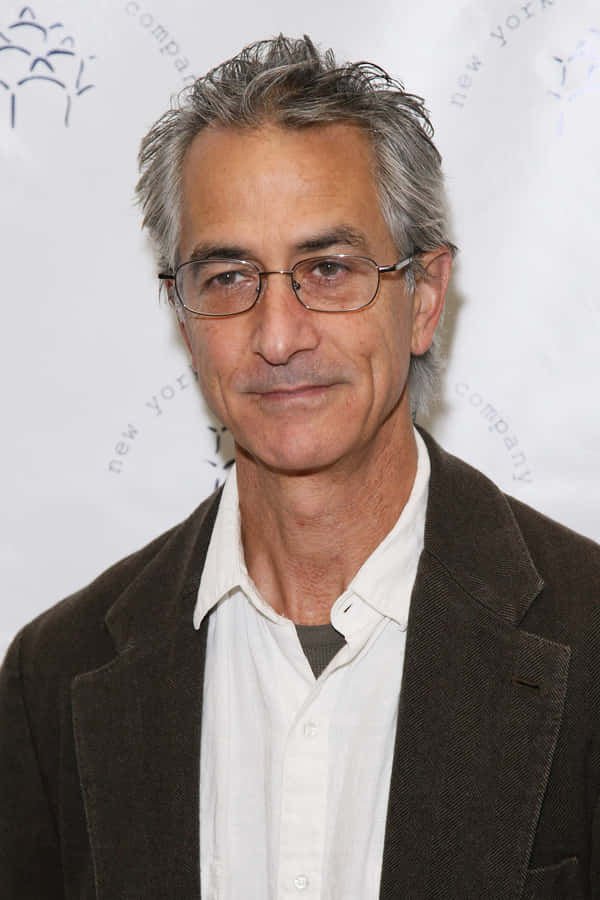 David Strathairn Achtergrond