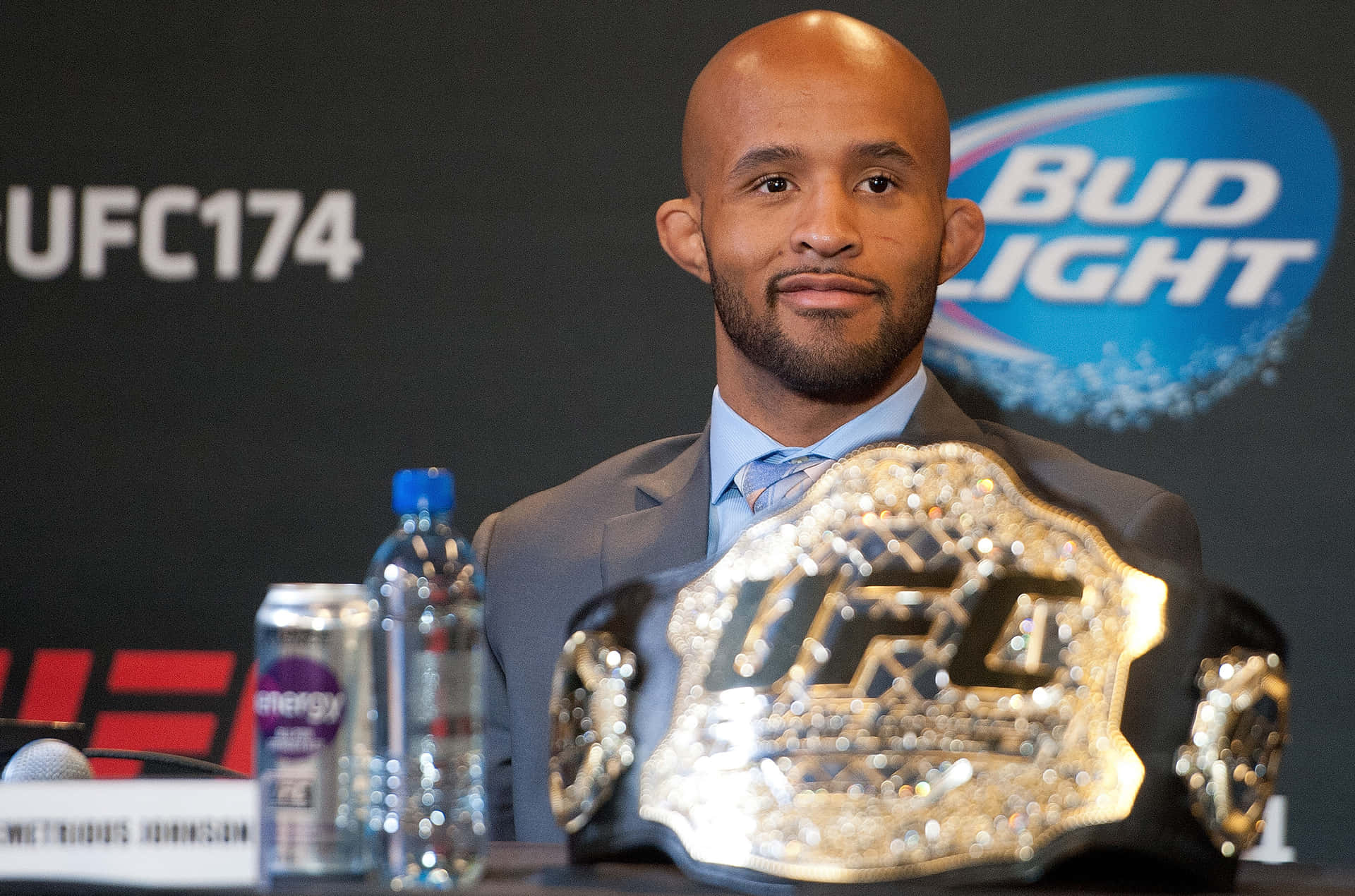 Demetrious Johnson Bakgrunnsbildet