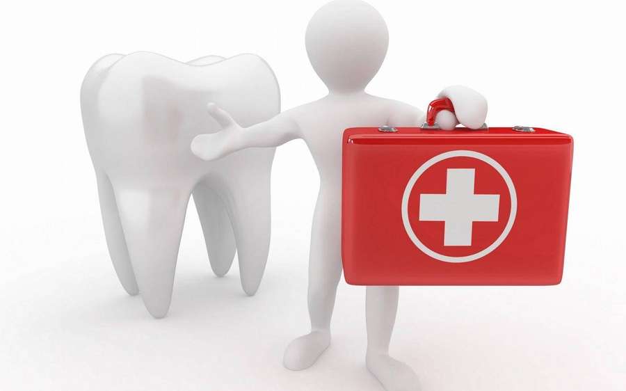 Figura 3D blanca con botiquín de primeros auxilios señalando un diente grande. — Dentista Fondos de pantalla