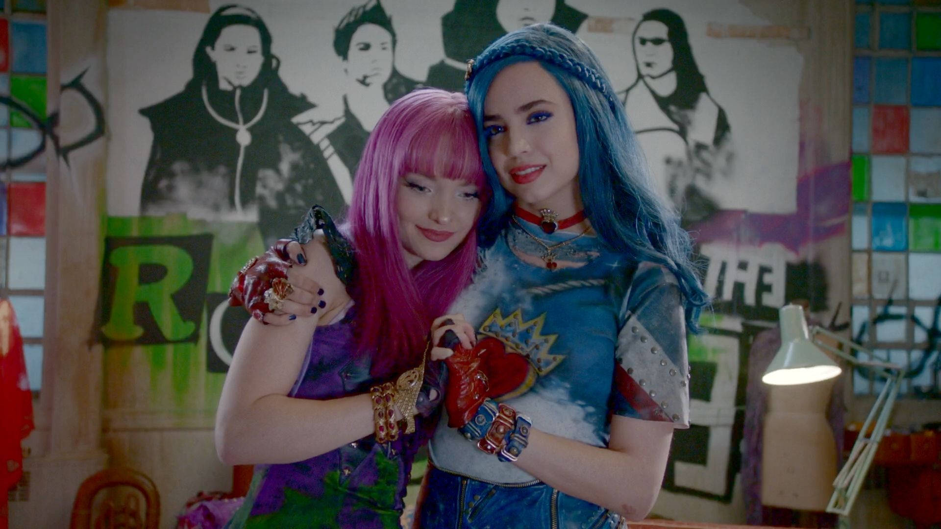 Descendants 2 Achtergrond