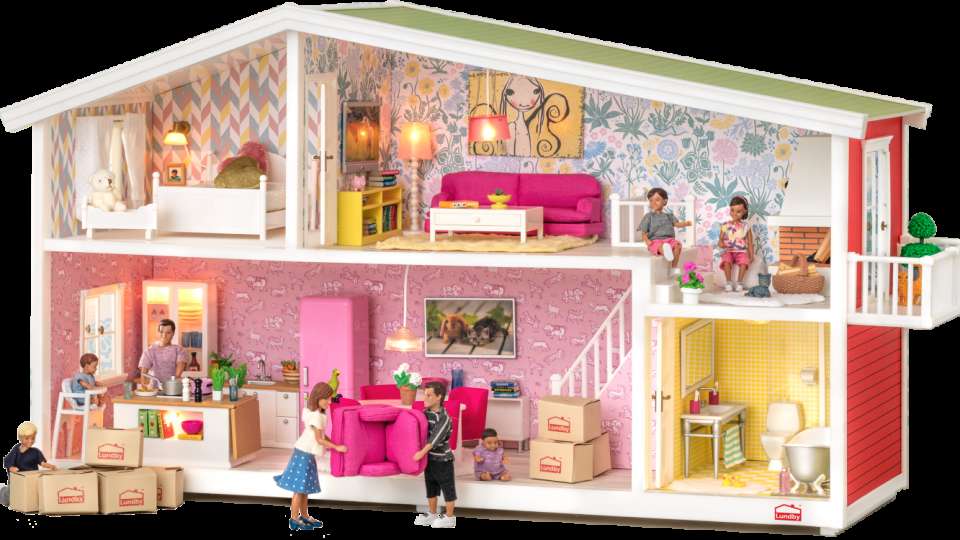 Dollhouse with tiny people unpacking boxes inside colorful rooms. — Dollhouse PNG