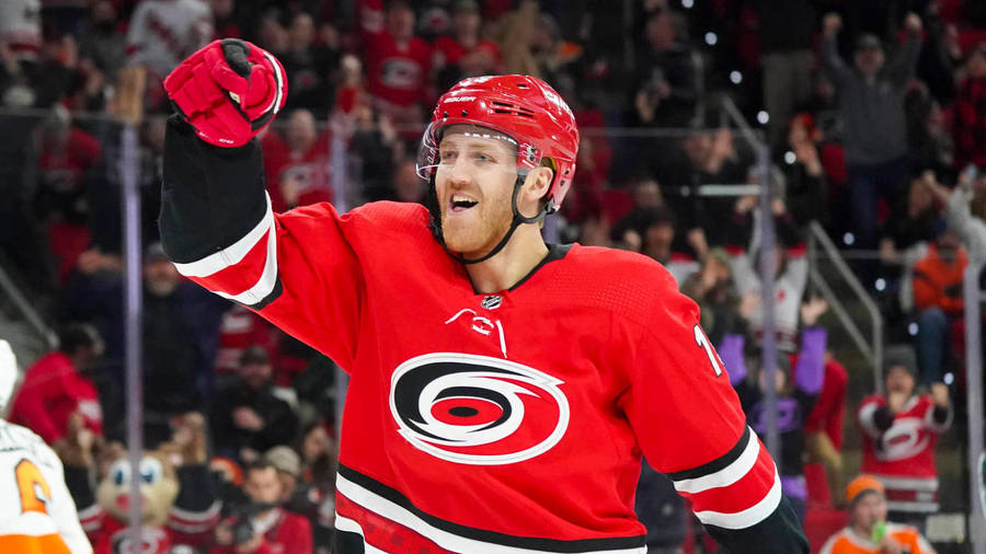 Dougie Hamilton Taustakuva