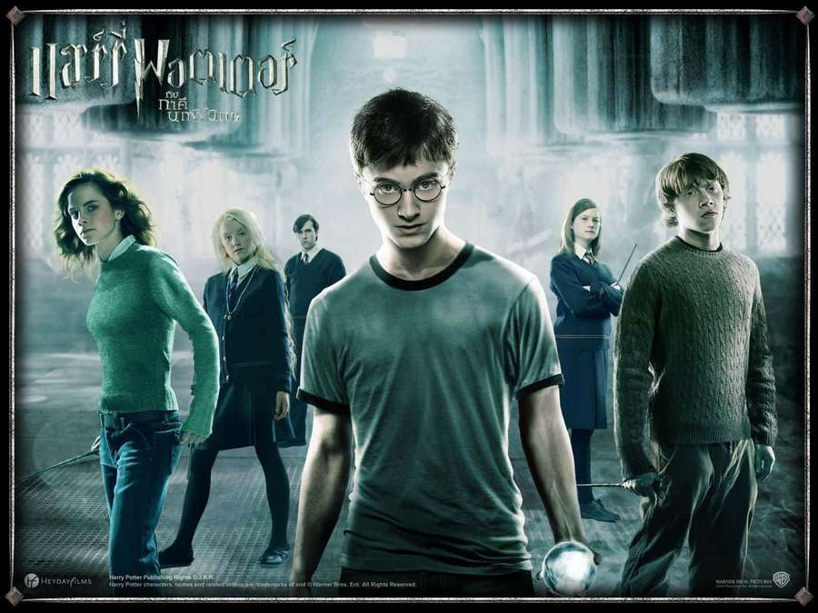 Harry Potter and friends in Hogwarts with wands, ready for battle. — Dumbledore's Army Wallpaper