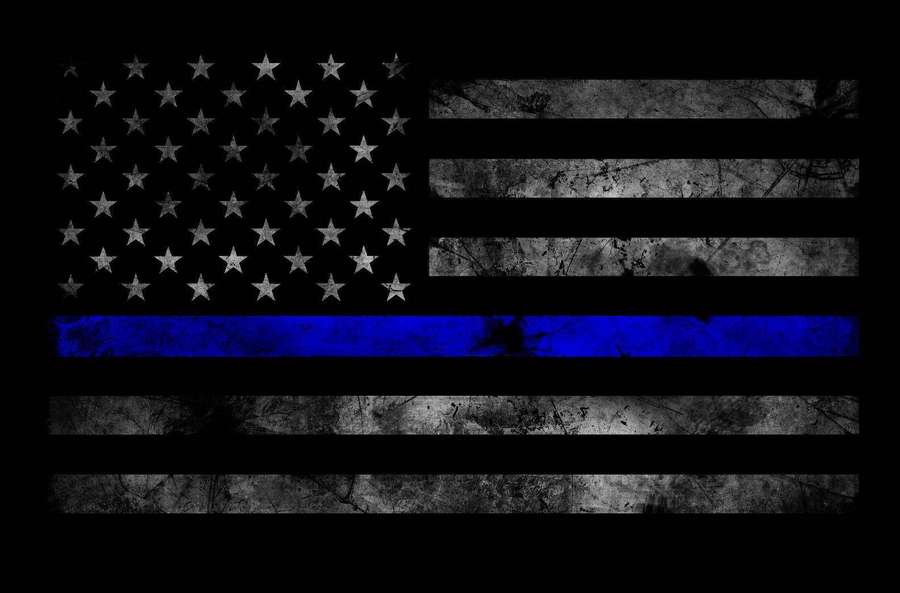 Amerikanische Flagge mit blauem Streifen zu Ehren der Strafverfolgung — Dünn Wallpaper