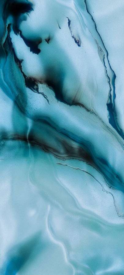 Abstrakte fließende Kunst mit wirbelnden türkisen und schwarzen Marmormustern. — Eisbilder Bild Wallpaper