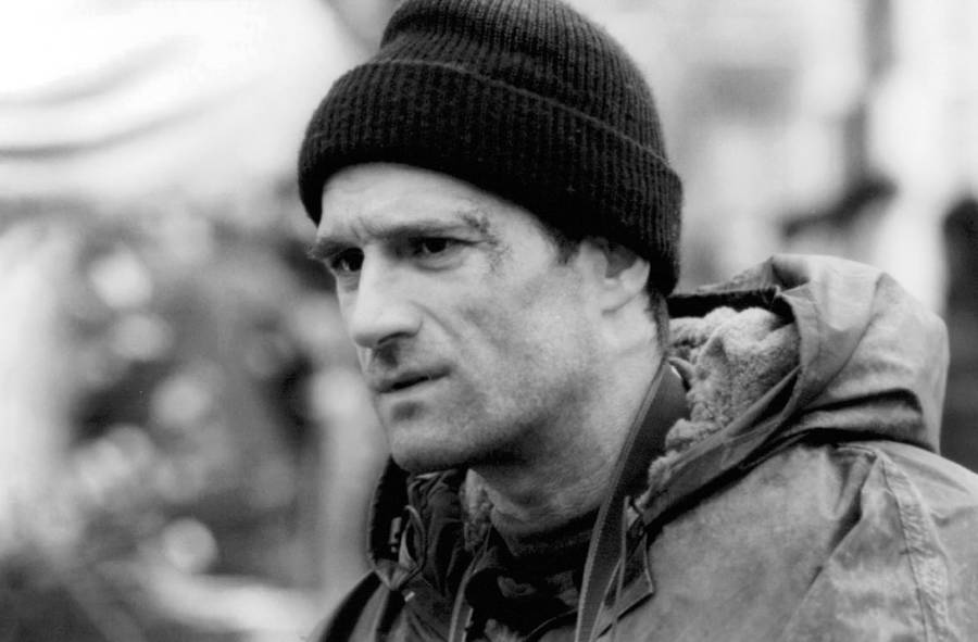 Elias Koteas Taustakuva