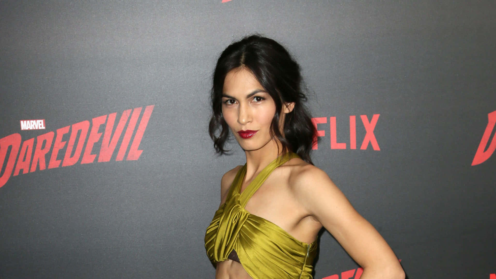 Elodie Yung Achtergrond