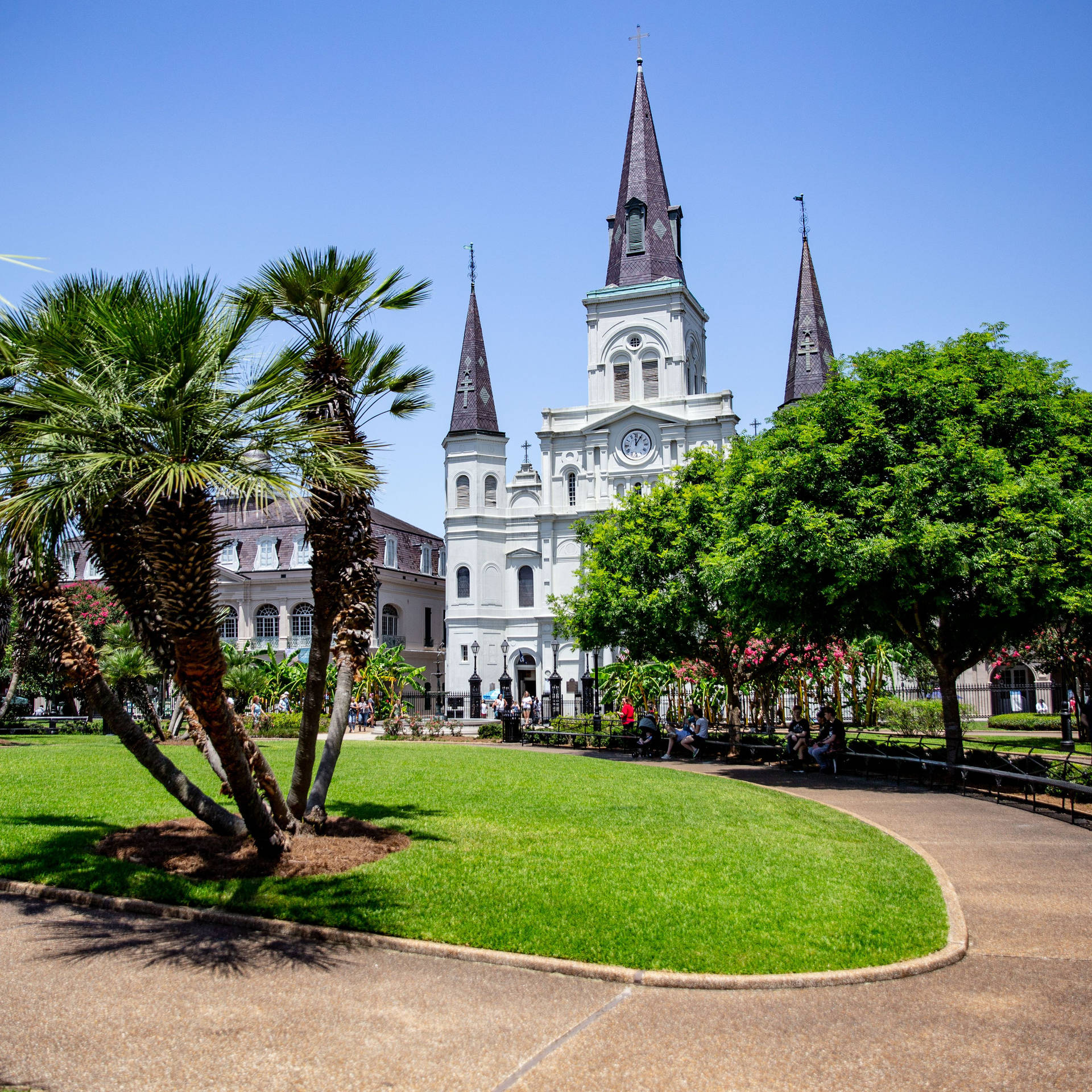 French Quarter Wallpaper