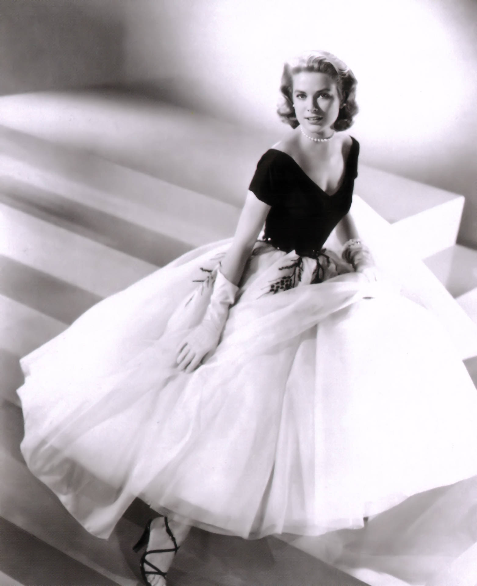 Grace Kelly Wallpaper