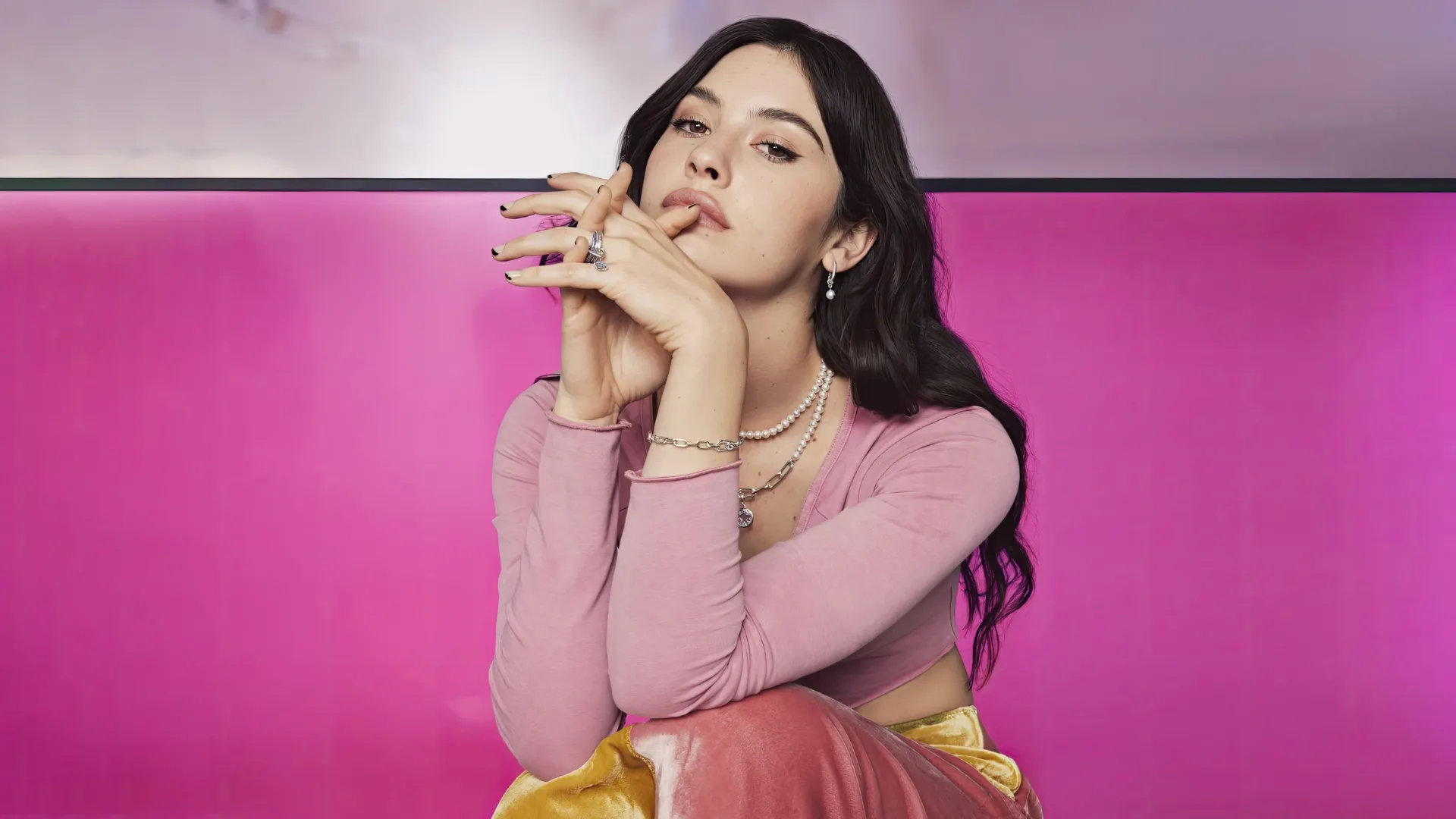 Gracie Abrams Wallpapers