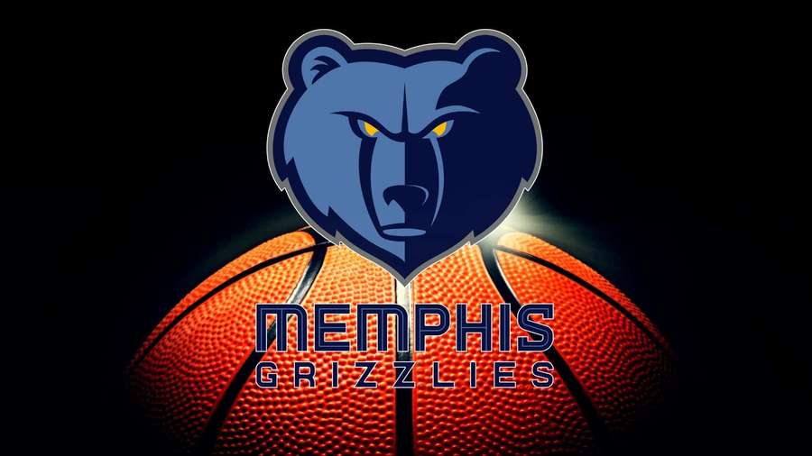 Logotipo de cabeça de urso azul acima de bola de basquete laranja com texto 'memphis grizzlies' em fundo escuro. — Grizzlies Papéis de Parede