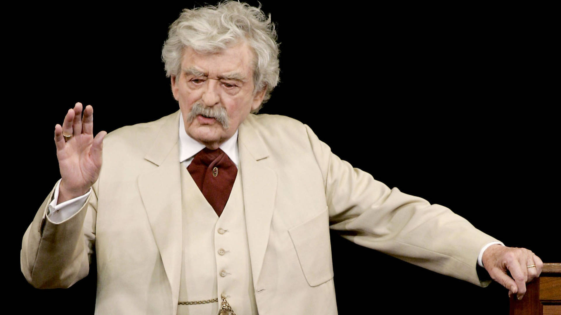 Hal Holbrook Achtergrond