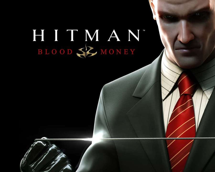 Hitman-karaktär i kostym håller tråd mot svart bakgrund med speltiteltext. — Hitman Blood Money Bakgrundsbilder