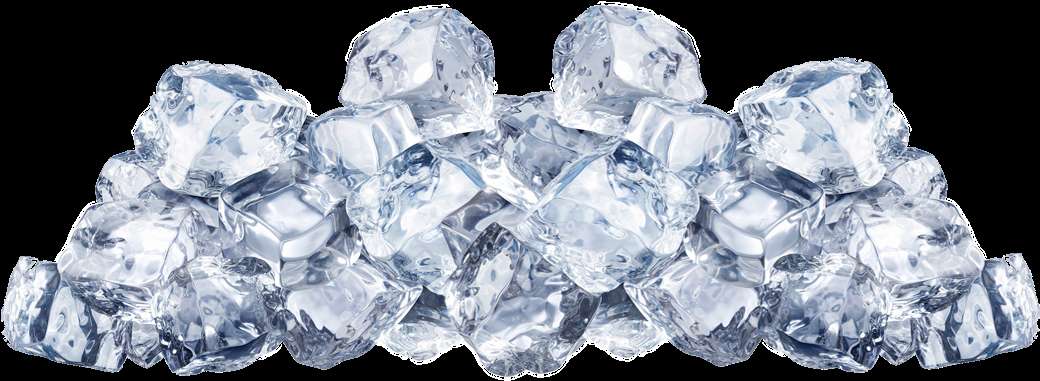 A pile of clear ice cubes with sharp edges and blue highlights. — Ice Cube PNG