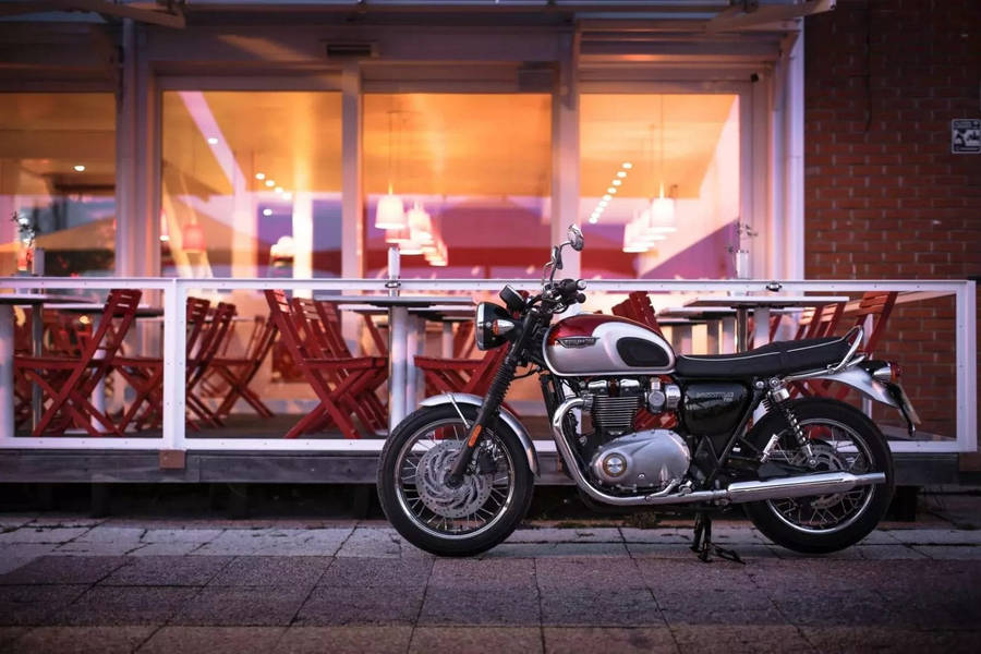 Immagini Triumph Bonneville