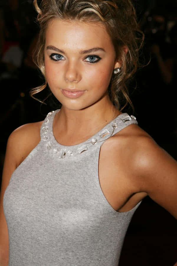 Indiana Evans Fond d'écran