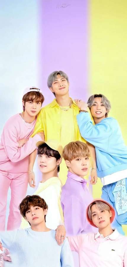 Sete ídolos do K-pop em roupas pastel posando contra um fundo gradiente colorido. — iPhone Bts Fundo Papéis de Parede