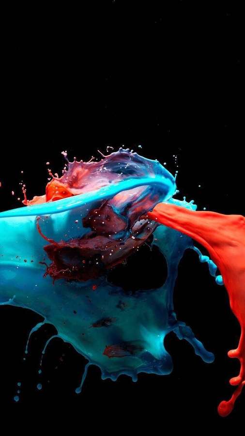 Schizzo dinamico di vernice blu e rossa su sfondo nero — iPhone X Amoled Sfondi