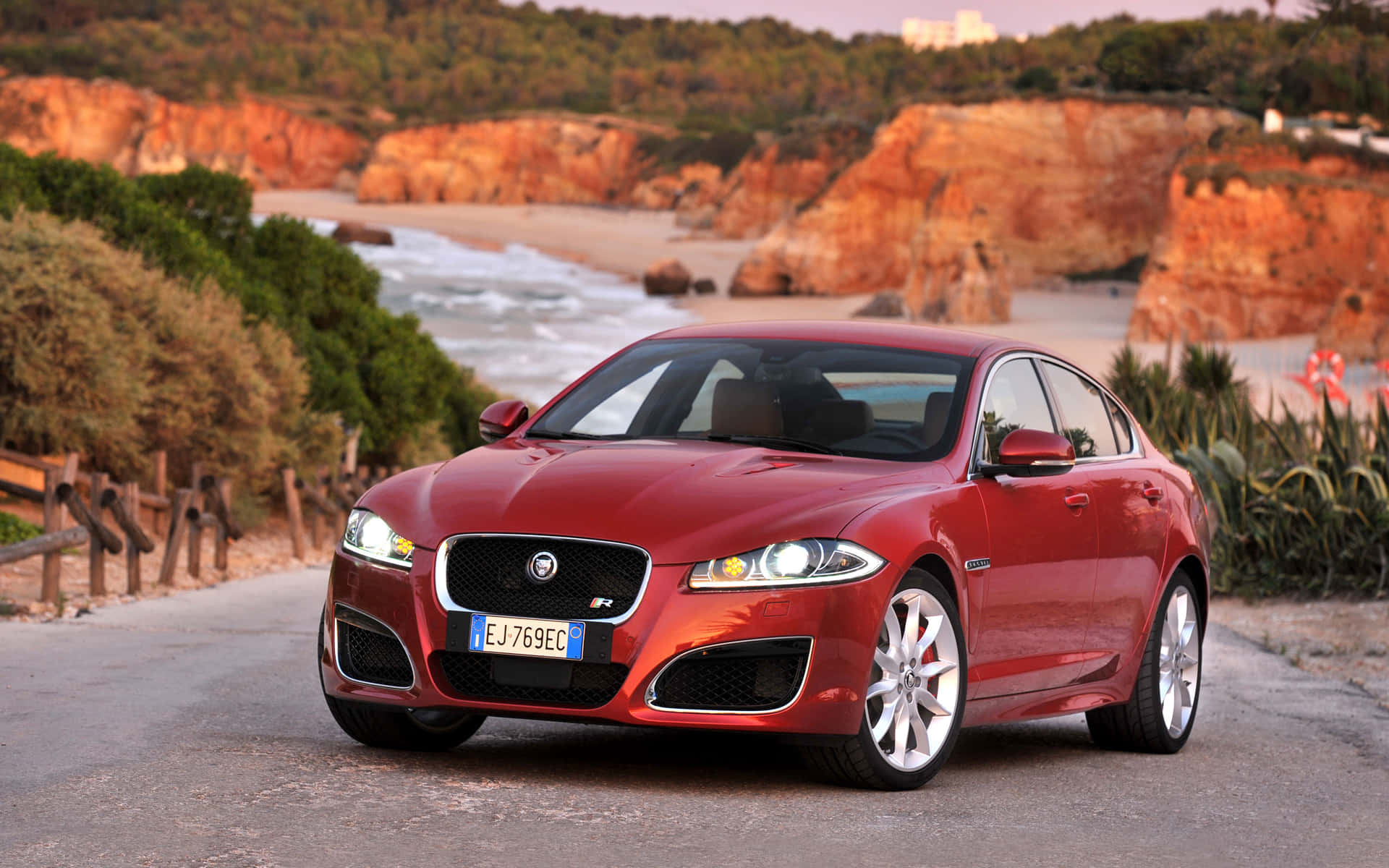 Jaguar Xfr Wallpaper