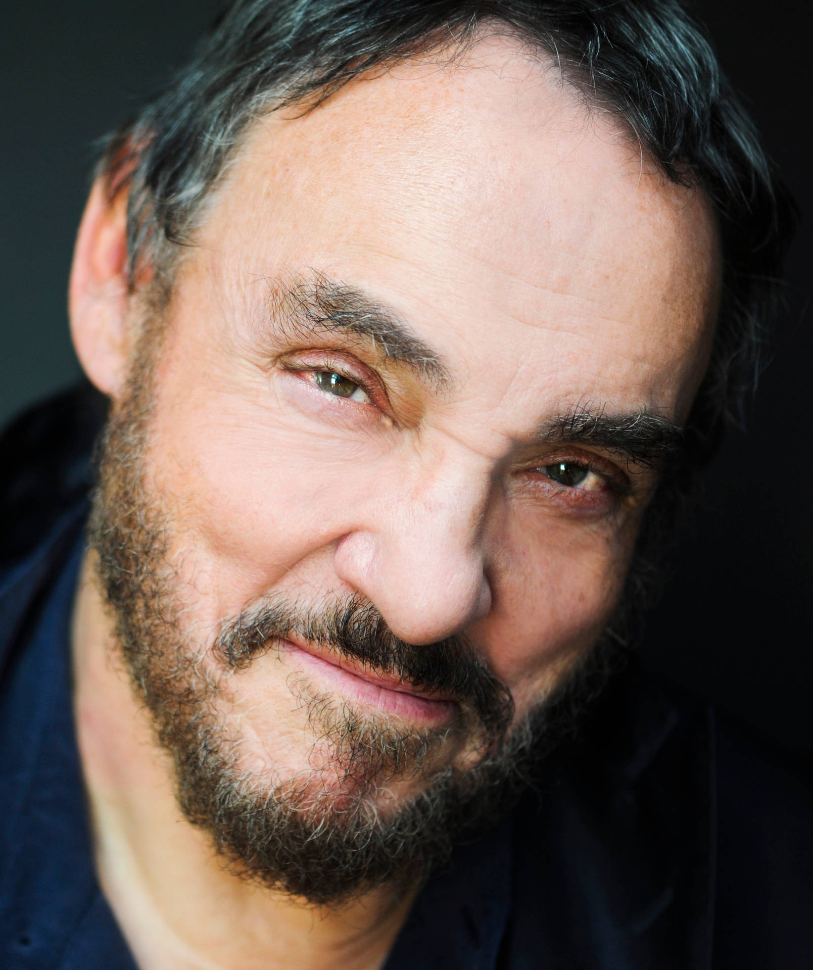 John Rhys Davies Achtergrond