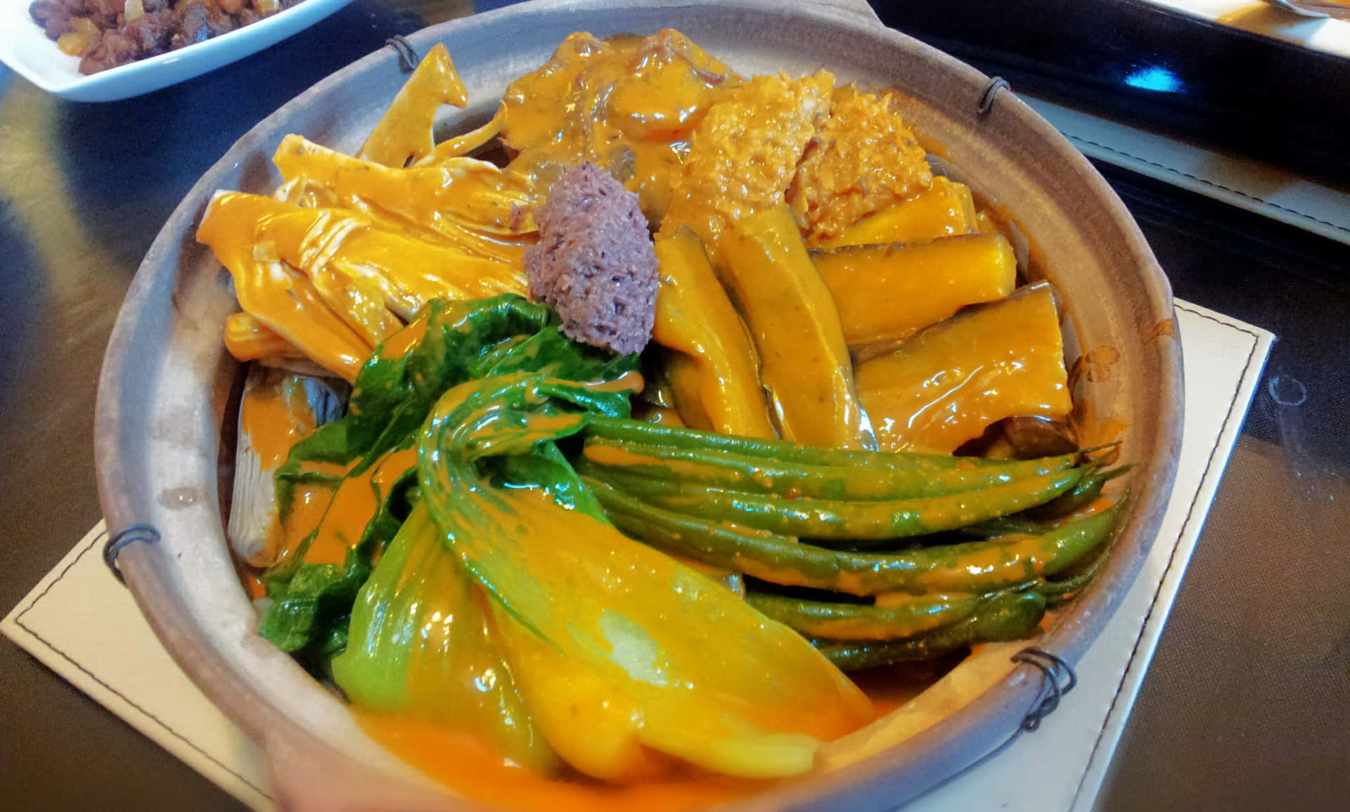 Kare-kare Wallpaper