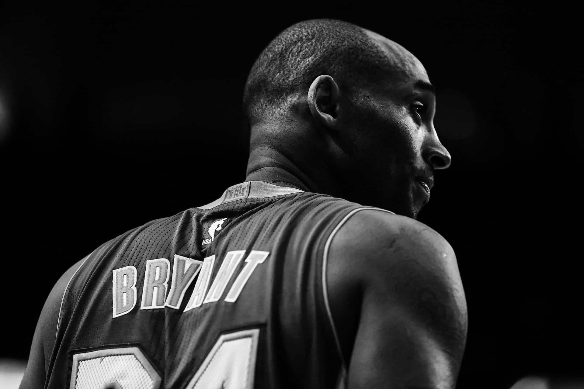 Kobe Bryant Black And White Wallpaper