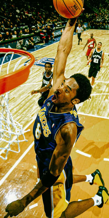 Kobe Dunking Wallpaper