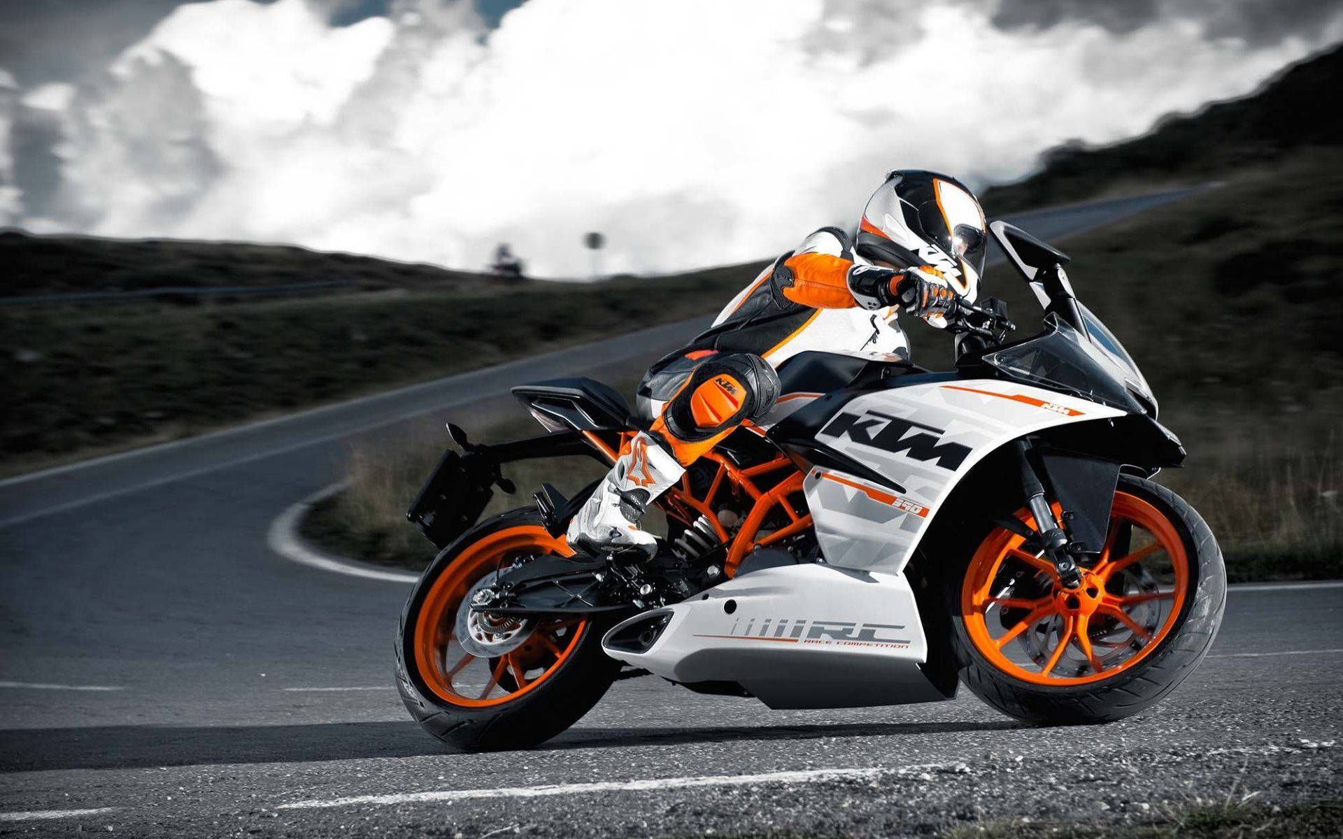 Ktm Duke 390 Fond d'écran