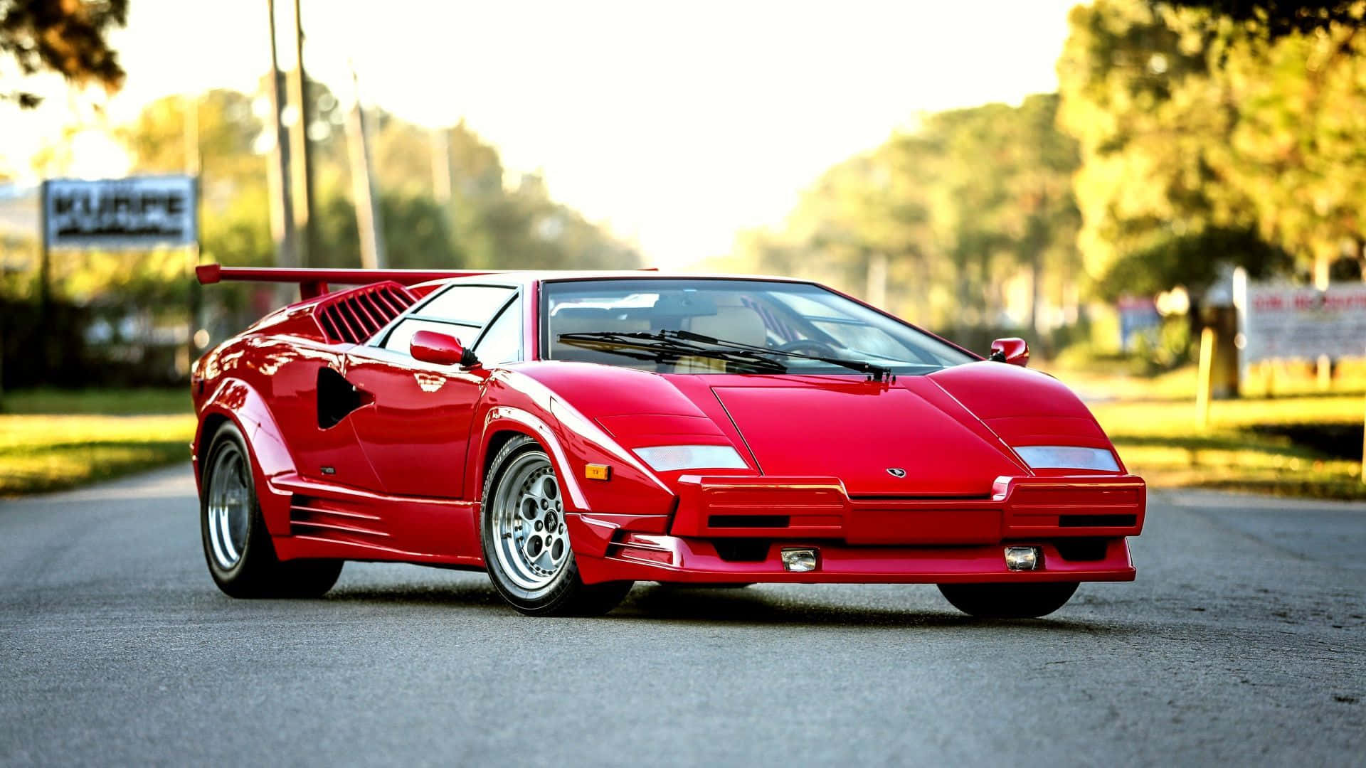 Lamborghini Countach Wallpapers and Backgrounds