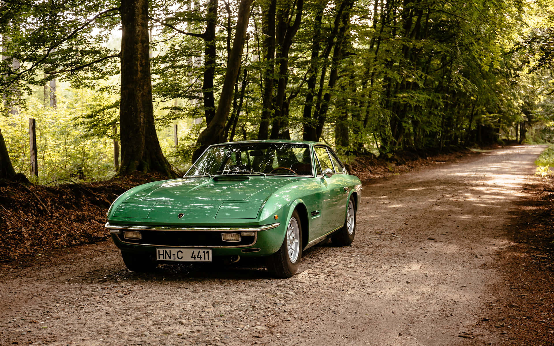 Lamborghini Islero Taustakuva