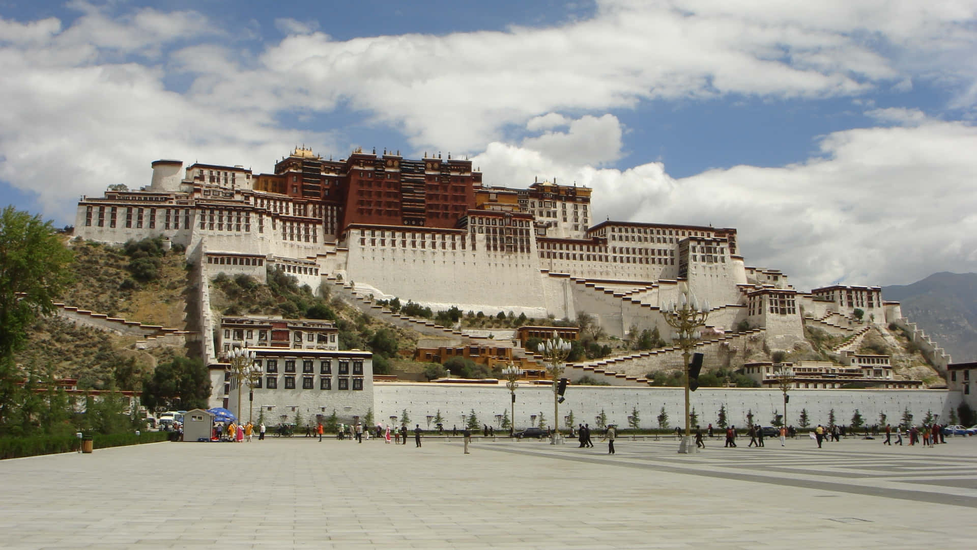 Lhasa Wallpaper
